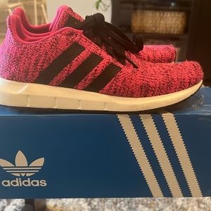 Swift run Addidas sneakers